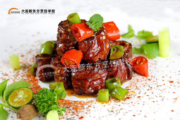 厨师培训学校解密为什么厨师要用勺子