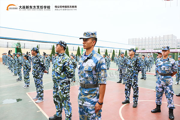 新生军训