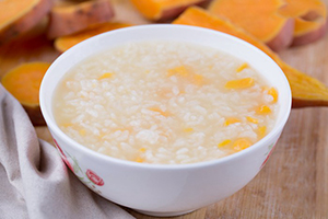 秋冬季润肺止咳该喝什么粥