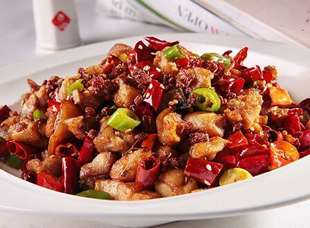 正宗的辣子鸡丁的制作方法你get了吗