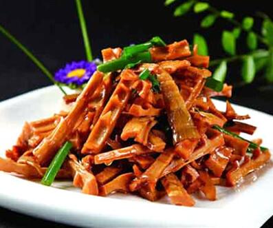 油焖春笋在中餐中是怎么烹饪的呢