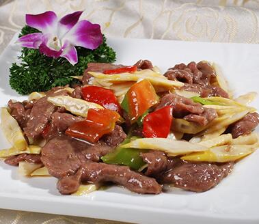 如何才能使牛肉炒出来不老呢