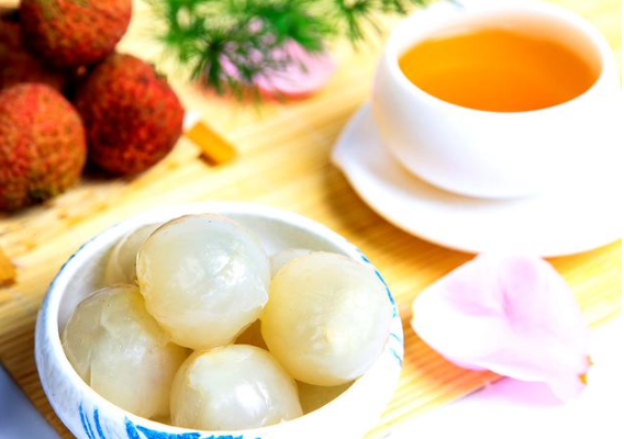 这么清甜的荔枝酒制作方法你学会了吗
